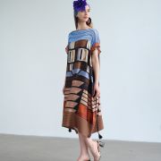 „VIOLET” suknelė b5